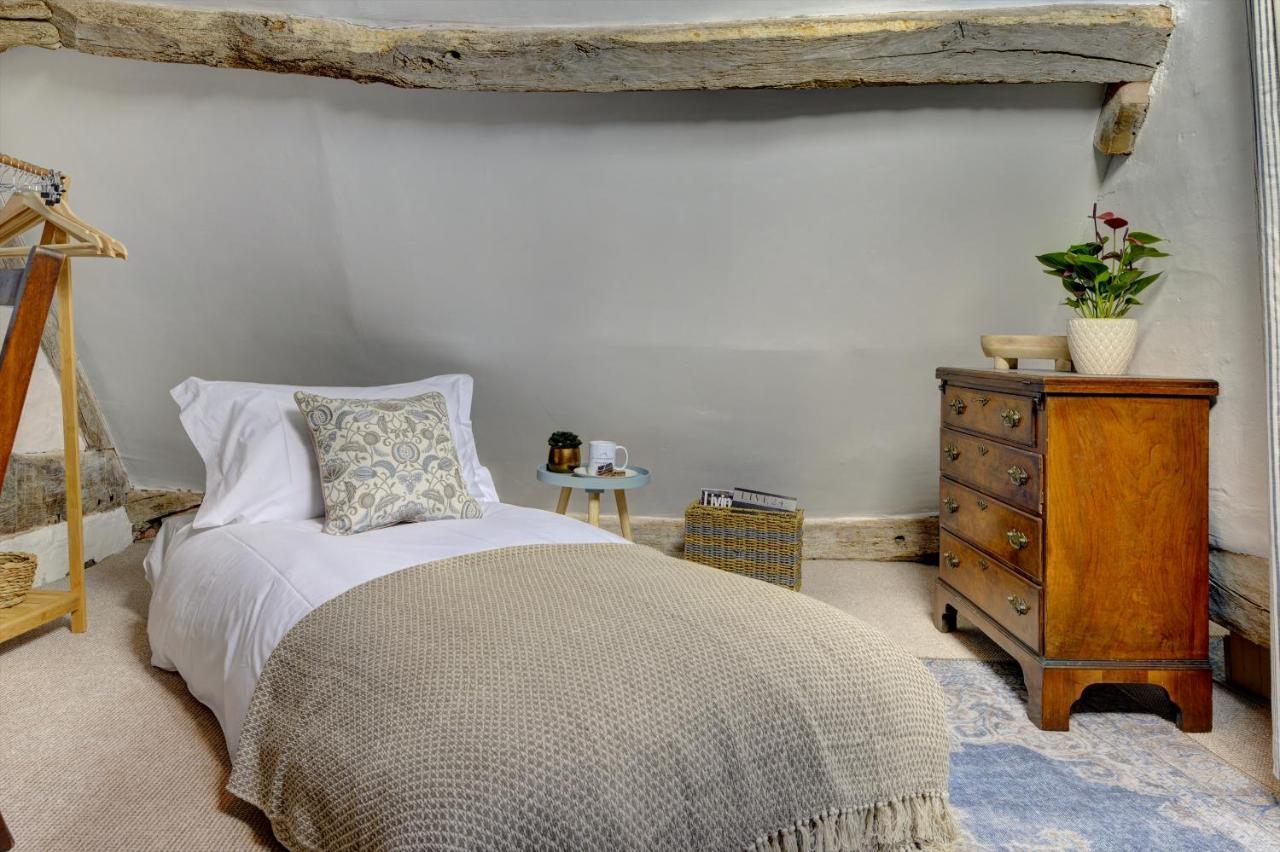 Loft Cottage By Spa Town Property - 2 Bed Tudor Retreat Near To Stratford-Upon-Avon, Warwick & Solihull ภายนอก รูปภาพ